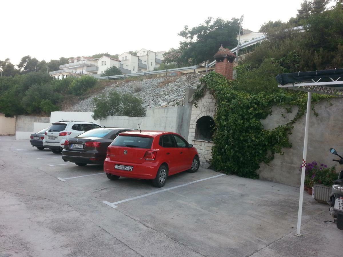Accommodation Mamut Trogir Kültér fotó
