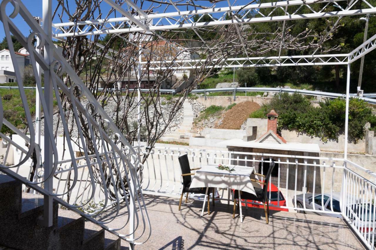 Accommodation Mamut Trogir Kültér fotó